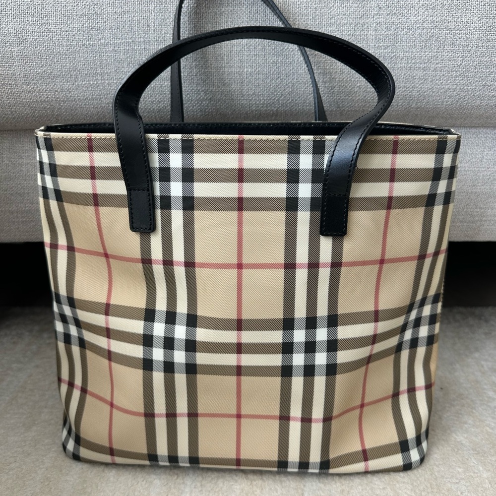 Burberry Beige Classic Nova Check Tote - Picture 2 of 8
